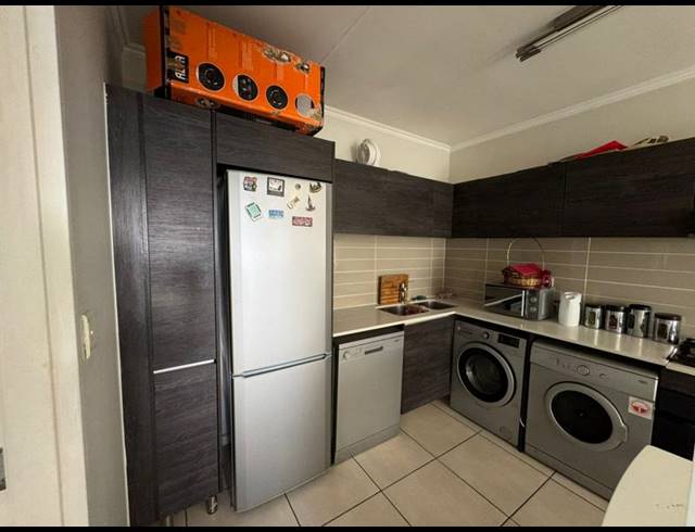1 BEDROOM PROPERTY TO RENT IN OLIVEDALE